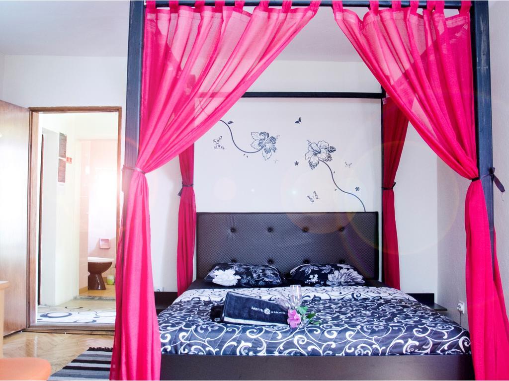 Hostel Kalonis Скоп'є Номер фото