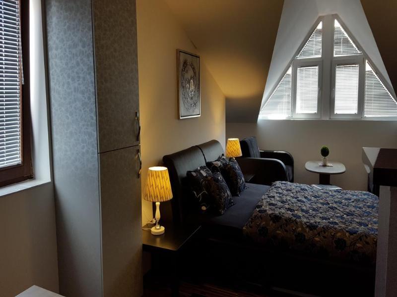 Hostel Kalonis Скоп'є Екстер'єр фото