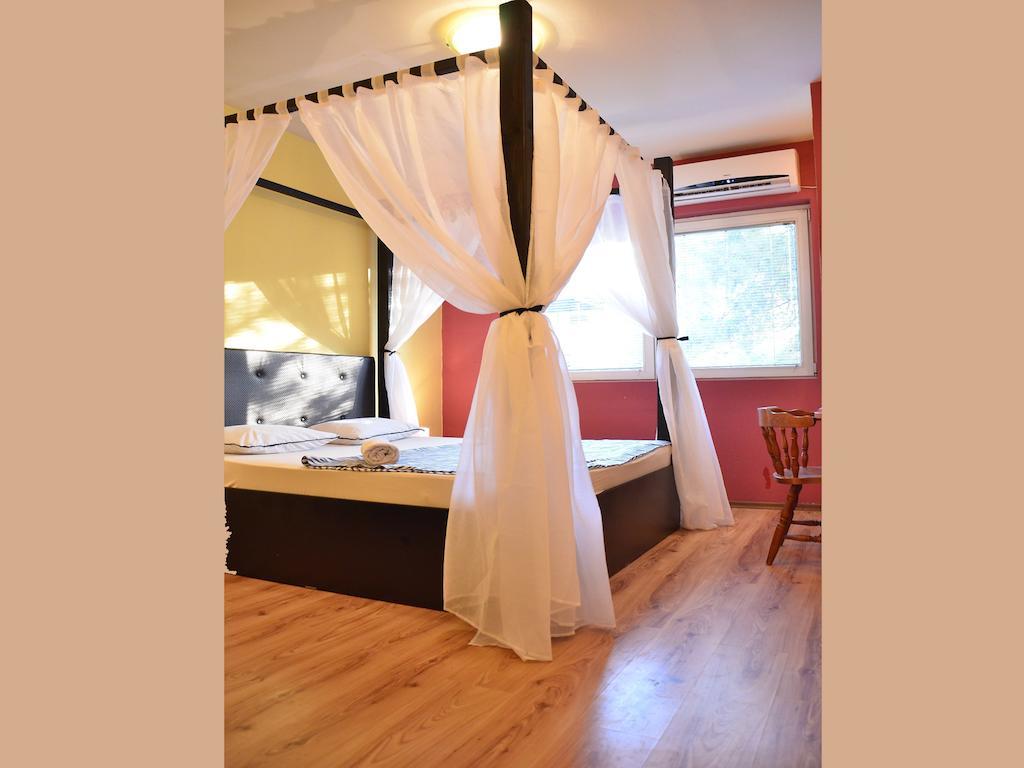 Hostel Kalonis Скоп'є Екстер'єр фото